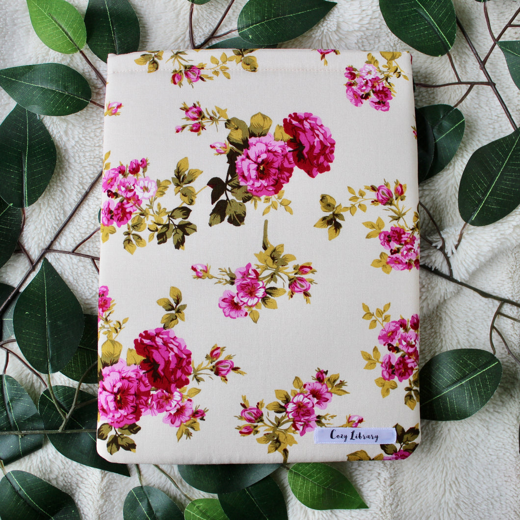 Vivianne Book Sleeve | Limited Edition